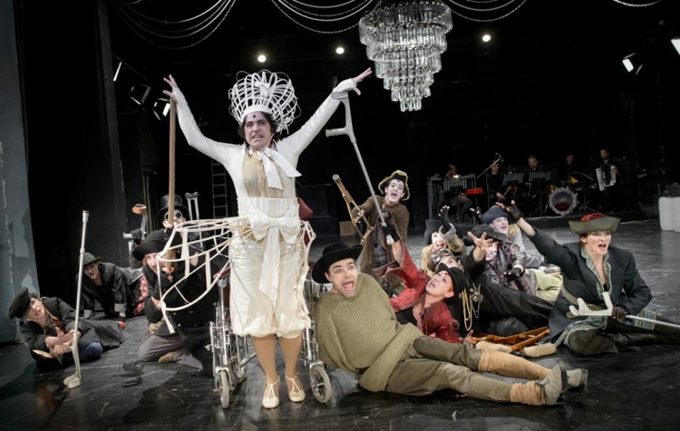 Opera2Cersetorilor