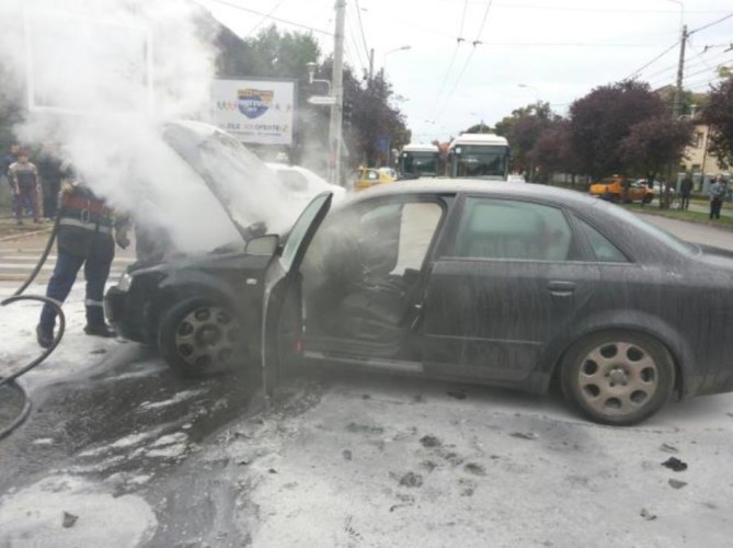 accident autoturism in flacari