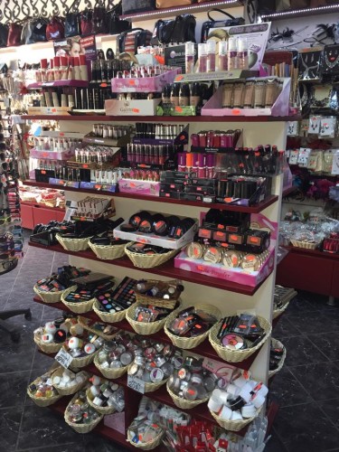 cosmetice furate