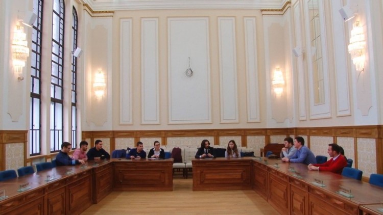dezbatere studenti basarabeni