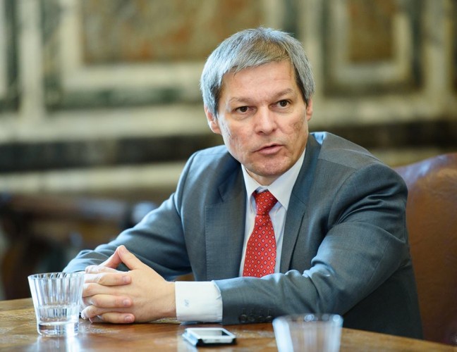 Dacian Ciolos- premierul Romaniei