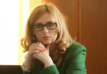 Aura Danielescu spune că muncitorii nu aveau ce căuta în internatul Colegiului Tehnic de Vest Aura-danielescu