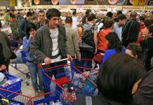 Black Friday, o mare minciună! Companie importantă, prinsă cu mâța în sac a fost amendată
