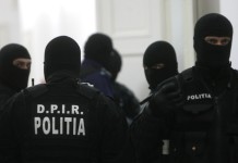 Descinderi ale procurilor D.I.I.C.O.T la locuința unui elev din Timișoara