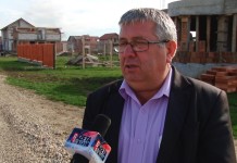 VIDEO: Parcele de teren GRATUITE pentru tinerii din Timiș. Vezi câți locuitori din Remetea Mare au primit terenuri