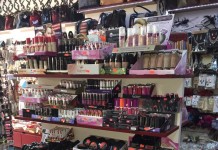 A furat produse cosmetice în valoare de 430 lei