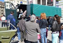 Autospeciala de pompieri, atracția copiilor la Retroparada Primăverii