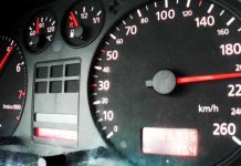 Vitezomanii, din nou traşi pe dreapta! Se calcă acceleraţia prea tare chiar şi în oraş