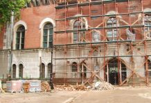 Castelul Huniade intră în reparaţii capitale şi va fi redat comunităţii