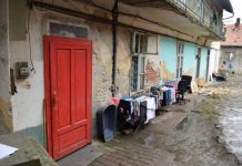 O familie nevoiașă din Timișoara beneficiază, gratuit, de o masă caldă