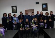 Flori pentru femeile jandarm, cu ocazia zilei de 8 Martie