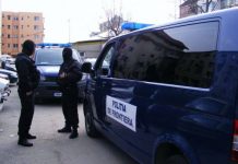 Patru cetățeni străini, opriţi în tentativă de trecere ilegală