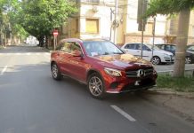 Sute de sancțiuni pentru șoferii care au parcat pe pistele de bicicliști, în ultima perioada