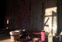 Artistul vizual Cristian Sida, vernisaj în Gentioux, Franța: ”Tort funerar cu glazură de spini”