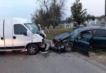 Persoane grav rănite, autoturisme distruse, într-un accident rutier la Lugoj / FOTO