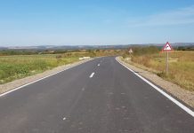 Nu-i de mirare că drumurile sunt praf: 15 balastiere depistate de poliție supraîncărcate, în zona Topolovățu Mare