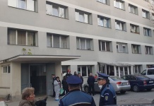 Patronul firmei ce a făcut deratizarea în blocul de pe Mioriței, reținut de polițiști! Ce substanțe a folosit?