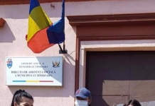 Consilierul local, Laura Chindriș a realizat măști de protecție pe care ulterior le-a donat!