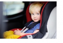 Bebelusului tau nu-i place sa stea in scaunul auto? Iata CUM poti sa il faci sa adore plimbarile cu masina!