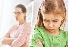 Statistica durerii! Aproape 2000 de elevi din Timiș au cel puțin un părinte plecat din țară