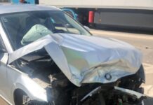 Neacordare de prioritate: 3 maşini puternic avariate şi un şofer în spital accident padurea verde