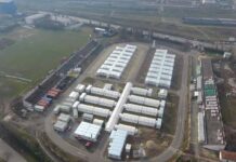 RUŞINOS ŞI STRIGĂTOR LA CER! Ne lăudăm cu primul meci de fotbal de pe actulul teritoriu al României, dar nu avem terenuri cu nocturnă şi vestiare