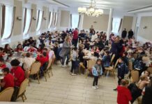 Peste 400 de elevi din Şag vor primi gratis masa de prânz