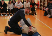 Curs de prim ajutor și resuscitare pentru studenții de la Universitatea de Științe ale Vieții ”Regele Mihai I”.