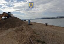 Contrabandişti cu materiale de construcţii, duşi cu „mascaţii” la audieri