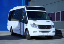 Administrația județeană a semnat acordul pentru achiziția unor microbuze școlare mai puțin poluante