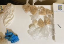 Cu patru traficanţi de droguri mai puţin! Măcar o lună droguri cristale