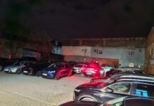 Așteptare ”încinsă” la PSD Timiș: parcarea e plină de mașinile membrilor