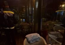 Autoritățile s-au ”pus” pe verificat terasele închise cu fumători. Ce nereguli s-au depistat