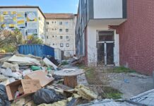 Dezastru la Cinema Dacia! Amendă date de Poliția Locală constructorului pentru gunoiul lăsat