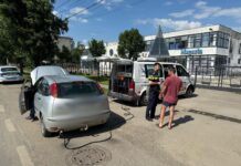 Sunt probleme și cu mașinile școlilor de șoferi!