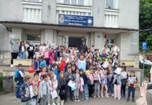 Copiii au invadat sediul Poliției Locale