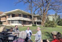 FOTO: Tender a mai făcut niște bani grămadă fără să ridice un deget, dar măcar Vila Internațional revine statului! Anunțul făcut de Alfred Simonis