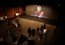 Standing ovation!! Aplauze în picioare pentru Ada Hausvater