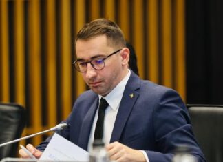 Războiul păcănelelor continuă: Interese private versus bugetul public. Vicepreședintele CJT, Alexandru Iovescu, replică dură pentru Primărie în disputa relocării jocurilor de noroc