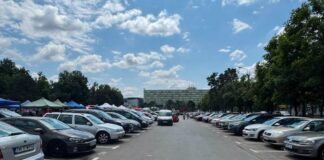 Simonis acuză Primăria că blochează parcarea de la Spitalul Județean din cauza intereselor imobiliare de pe strada Sulina