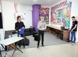 Facultatea de Automatică și Calculatoare și Liga AC au construit un model de colaborare în care feedbackul studenților nu rămâne într-un sertar, ci se transformă în măsuri concrete