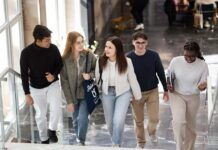Interes record din partea candidaților din afara Uniunii Europene pentru programele de studii oferite de UVT